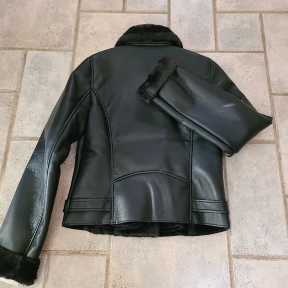 NWT Andrew Marc Black Faux Leather Faux Fur-Trim Moto Jacket XS - Picture 7 of 16